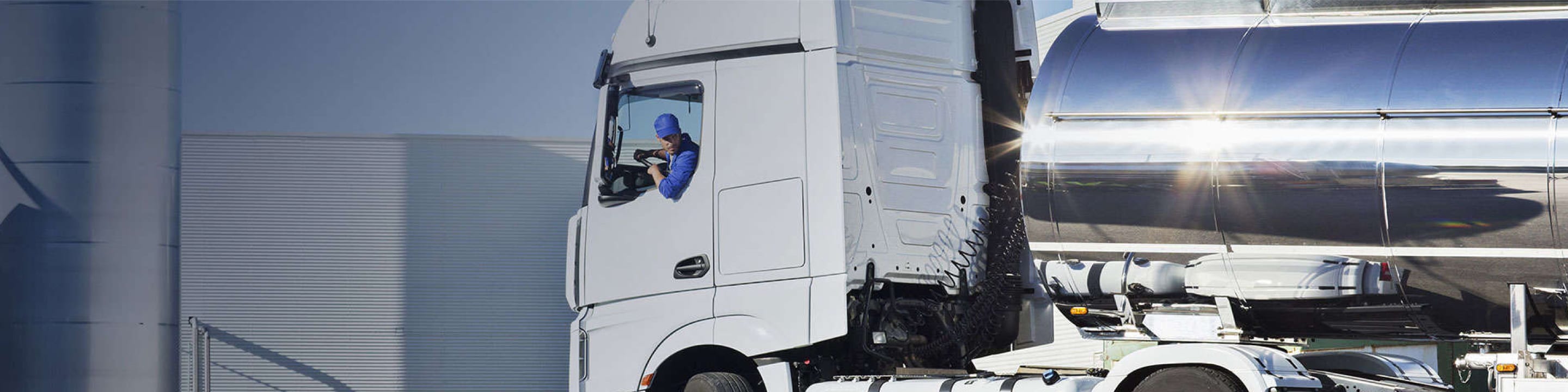 camion citerne essence fioul domestique