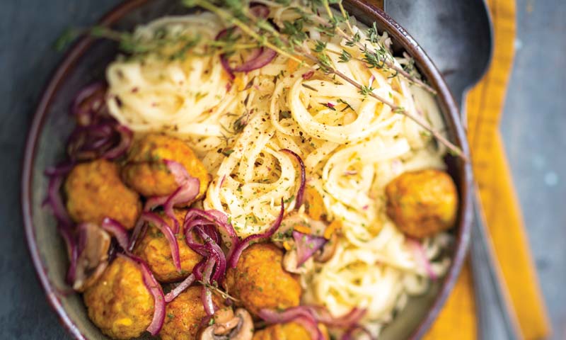 Tagliatelles aux boulettes végétariennes