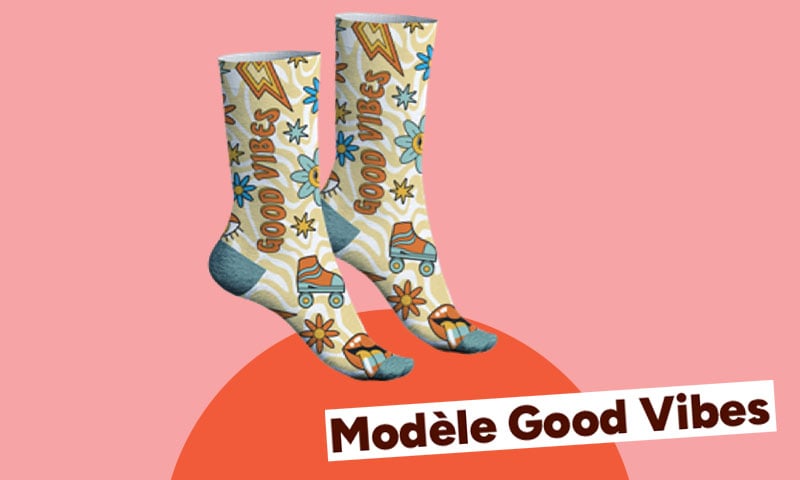 Chaussettes hautes à motifs rétro Modèle Good Vibes.