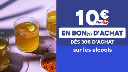 10€ en bon d'achat avantage Club Carrefour dès 30€ d'achat sur les alcools. Verres de cocktails avec rondelles de citron vert sur fond violet.